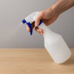 Multipurpose Plastic Trigger Spray Bottle (1 L) - Image 6