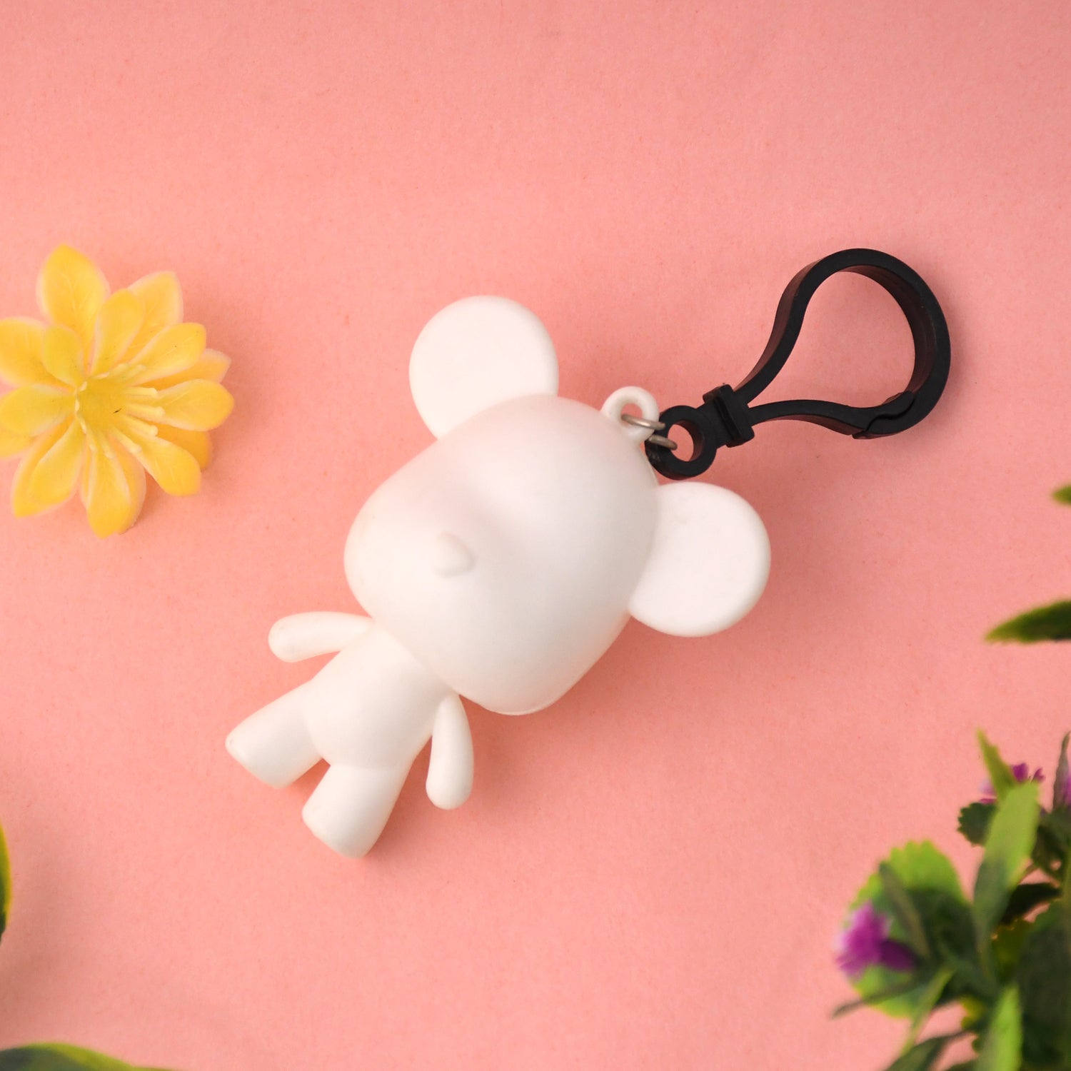 01_7beec100-075e-4aff-b7de-8384f282c7f2 Cute Cartoon Bear Keychain (1 Pc) - Image 1
