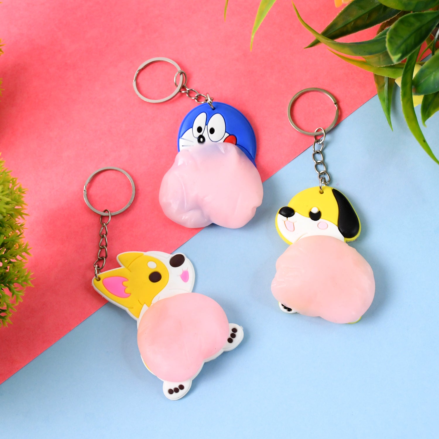 01_ee897deb-3350-4db4-a660-50229e9f09a4 Cartoon Animal Keychain (1 Pc / Mix Design) - Image 1