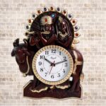 Analog Latest Stylish New Models Wall Clock with God Radha Kishan Frame - Image 4