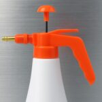Handheld Pressure Water Sprayer Bottle (1 Ltr) - Image 4