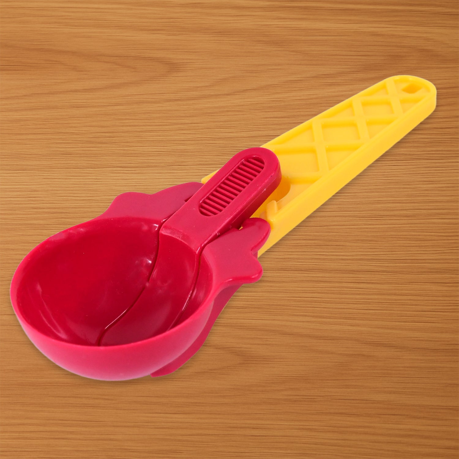 02_df86245a-5844-4f6a-8380-2800f8585a17 1-Piece Plastic Ice Cream & Watermelon Scooper with Trigger Dipper - Image 1