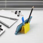 Multifunctional Plastic Mobile Phone Stand & Pen Holder (1 Pc & mix color) - Image 3