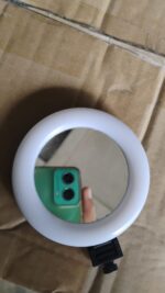 Rechargeable LED Makeup Mirror with Ring Light (1 Pc) - Image 8