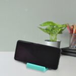 Plastic Mobile Phone Stand Holder (4 Pcs Set) - Image 6