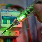 Electrical Detector Slotted Screwdriver With Small Batteries (1 Pc) - Image 6