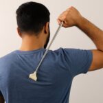 Telescopic Back Scratcher with Plastic Claw (1 Pc) - Image 4