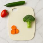 Multipurpose Plastic Chopping Board for Kitchen Use – 28x22 cm (1 Pc) - Image 4