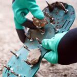 Lawn Aerator Spiked Sandals – Green Studded Garden Grass Shoes (1 Pair) - Image 7