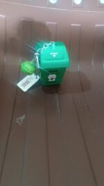 Trash Can Keychain Recycle Can Keyring Novelty Keychain Garbage Classification keyholder for and Adults - Image 7