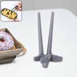 Plastic Finger Chopsticks for Gamers, Snack Clips (1 Pc)