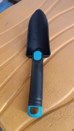 Plastic Heavy Duty Garden Hand Trowel with Measurement Marks (1 Pc) - Image 7