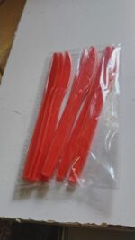 Durable Plastic Knives (8 Pc) - Image 7