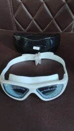 Premium Wide Vision Swimming Goggles With protective hard case (1 Pc) - Image 8