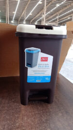 Apex Push N Pedal Plastic Dustbin 10L Capacity (1 Pc) - Image 8