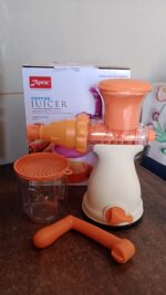 Apex Manual Carrot and Fruit Juicer – Heavy-Duty (1 Pc With Glass) - Image 6
